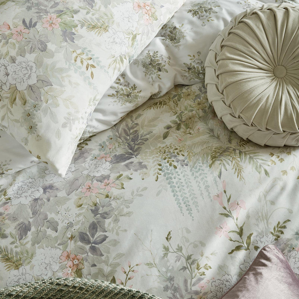 Laura Ashley Linlithgow Pale Lavender Duvet Cover Set